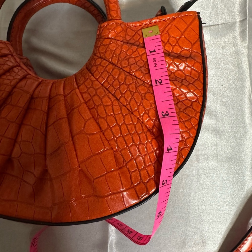 Croc-Embossed Orange Handbag - Picture 5 of 9